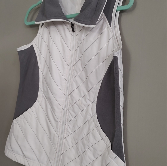 Women vest - Picture 3 of 5